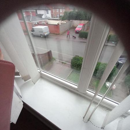 Private Rooms, 2 Showers In 3 Storey Hse, 25 Minutes Walk From Leicester City Centre Esterno foto